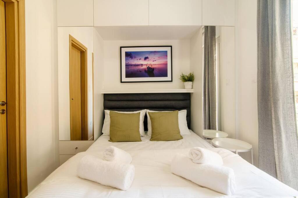 Kelly'S Urban Home - 5 Mins Walk To Acropolis أثينا المظهر الخارجي الصورة