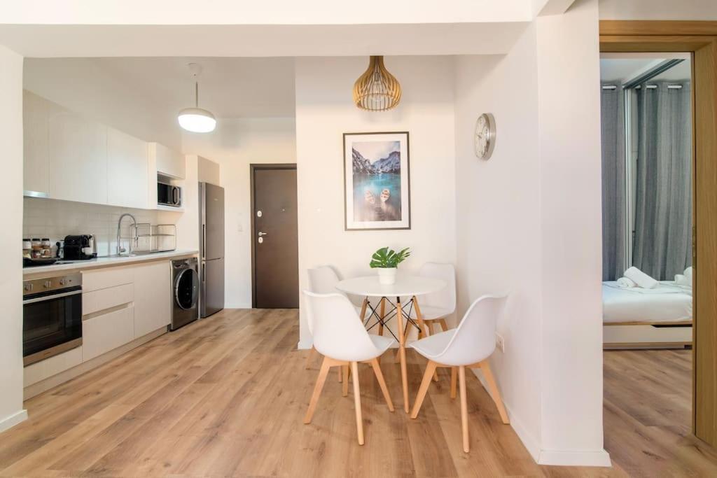 Kelly'S Urban Home - 5 Mins Walk To Acropolis أثينا المظهر الخارجي الصورة