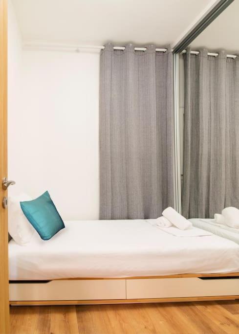Kelly'S Urban Home - 5 Mins Walk To Acropolis أثينا المظهر الخارجي الصورة