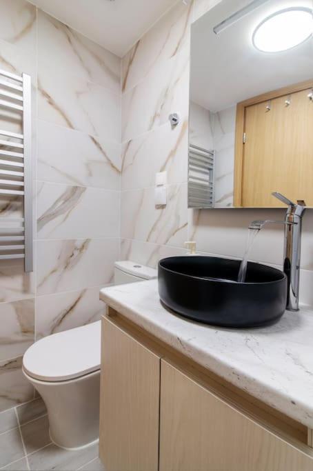 Kelly'S Urban Home - 5 Mins Walk To Acropolis أثينا المظهر الخارجي الصورة