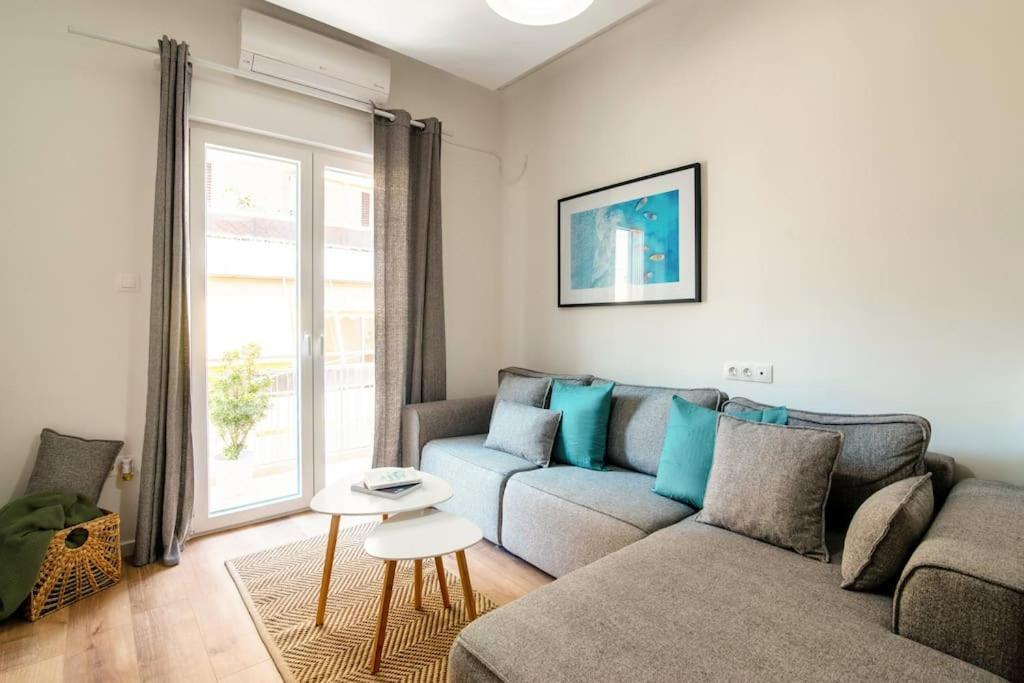 Kelly'S Urban Home - 5 Mins Walk To Acropolis أثينا المظهر الخارجي الصورة